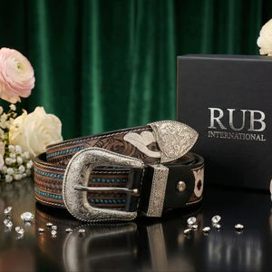 เข็มขัดคาวบอยหนังแท้สไตล์ตะวันตก งานแฮนด์เมดระดับพรีเมียม ลายดอกไม้สลักนูน หัวเข็มขัดสีเงิน ประดับด้วยหินสีน้ำเงิน น้ำหนักเบา ยาว - Product Image 2