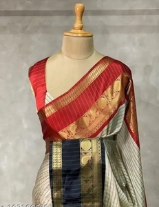 Sari traditionnel en soie KV pour femme, crème et rouge, bordure dorée brodée, idéal pour mariage indien, Diwali, festivals d'automne, séchage rapide - Product Image 3
