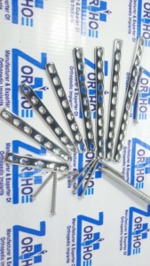 Placas Rectas DCP de Acero Inoxidable 316L de Alta Calidad de 2.7mm con 4 a 12 Orificios y Tornillos Cortex (65 Piezas) Modelo Manual ORTHO ZE ORZ-OP-0012 - Product Image 6