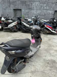 Motocicletas Kymco G5 Usadas en Excelente Estado Estilo Urbano de Gasolina para Exportación desde Taiwán - Product Image 4