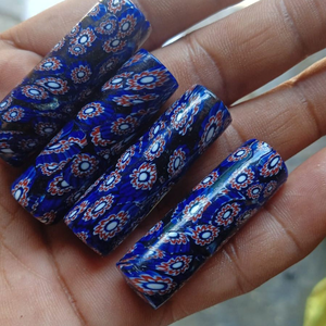 ลูกปัดแก้วมิลเลฟิออรีสีน้ำเงินทำมือ ลายดอกไม้ทรงหลอดยาว สไตล์มูราโน่ สำหรับทำสร้อยข้อมือ สร้อยคอ ขายส่ง - Product Image 1