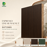 Panneau décoratif moderne de luxe Jinbase en OSB mélaminé linéaire noyer 18 mm, 1220x2440 mm, E0, en panneaux de particules orientées