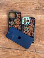 Nouveau étui de téléphone en cuir usiné élégant fait à la main personnalisé Vintage luxe haute qualité étui floral usiné pour IPhone 15 Pro Max