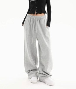 กางเกงวอร์มทรงหลวมสไตล์สปอร์ตสำหรับผู้หญิง พร้อมปักโลโก้และสกรีนลายตามสั่ง กางเกงลำลองสไตล์สตรีทแวร์ - Product Image 4