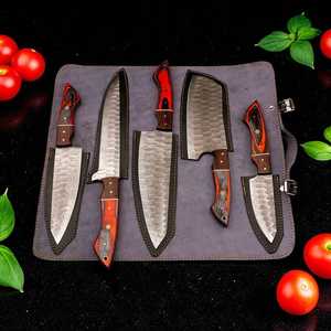 Ensemble de 5 couteaux de chef traditionnels en acier à haute teneur en carbone, ambidextres, avec manche en os et étui en cuir, finition polie haute brillance - Product Image 4