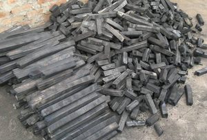 BRIQUETTE DE SCIE CHARBON DE BOIS À VENDRE 2025!!! MEILLEUR PRIX - Product Image 5