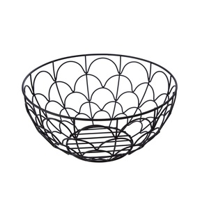 Panier à fruits en métal sculpté à la main avec un design de qualité supérieure, idéal pour une utilisation sur une table centrale dans une maison de luxe ou pour la décoration d'événements. - Product Image 2