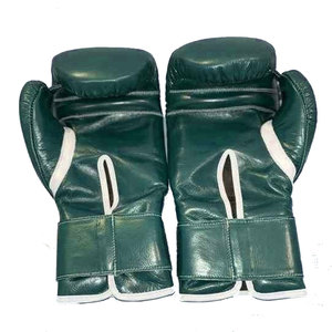Gants de boxe Daizen Star en cuir vert 10 oz à lacets, doigts entiers, sangle de poignet réglable, emballage personnalisable avec impression foil - Product Image 6