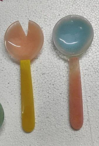 Ensemble d'ustensiles élégants en résine pour salade, faits à la main, durables, légers, faciles à nettoyer, compatibles lave-vaisselle et micro-ondes (cuillère et fourchette) - Product Image 4