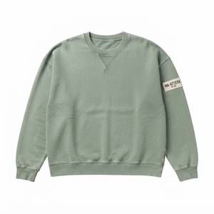 เสื้อสเวตเชิ้ตคอกลมสีเขียวเซจสำหรับผู้ชาย แขนยาว แต่งแถบผ้าแบบยูทิลิตี้ สไตล์ลำลอง สตรีทแวร์ - Product Image 4