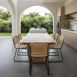 Table à manger rectangulaire en bois de Suar d'Indonésie, bord brut, esthétique rustique, meubles artisanaux pour grandes villas et projets hôteliers - Product Image 5