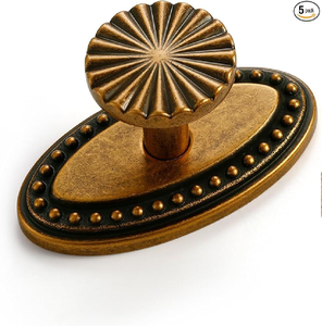 Paire de poignées ovales en laiton pour armoires ou portes, avec textures côtelées horizontales, disponibles à prix de gros - Product Image 4