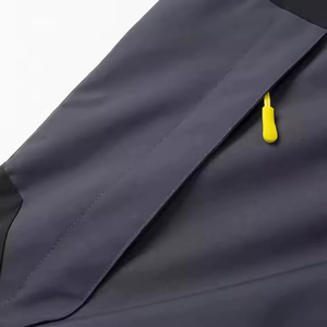 Chaqueta Impermeable Ligera de Softshell, Chaqueta Deportiva Informal para Exteriores con Logotipo Personalizado en la Parte Delantera, Chaqueta de Senderismo con Protección UV para Hombre - Product Image 4