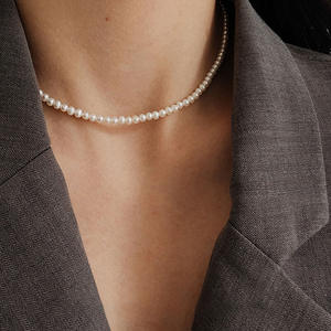 Collier pour femme en perles d'eau douce naturelles de 3-4 mm, grains de millet, lumière intense, petit collier de luxe en or 18 carats - Product Image 1