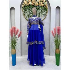 Conjunto de Top, Pantalón y Dupatta para Fiesta, Talla XL, con Bordado de Hilo y Lentejuelas para un Look Elegante - Product Image 4