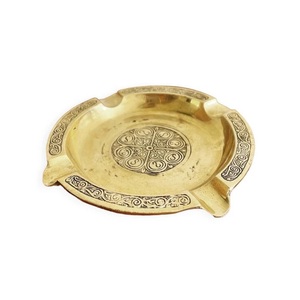 Solid Heavy-Duty Brass <b>Ashtray</b> with Luxury Design Classic Rose Design Easy Clean and Removable At Wholesale Price - Product Image 2