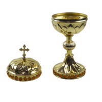 Chalice et Ciboire Dorés pour Prêtre, Croix de Chapelle Tendance Chrétienne, Fournitures d'Église Catholique à Prix Abordable