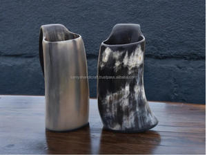 Tasse à Corne à Boire Viking Médiévale Authentique de 450ml Fabriquée à la Main en Verre Naturel Chope Poli Inspiré Art Nordique Artisanat Naturel - Product Image 6