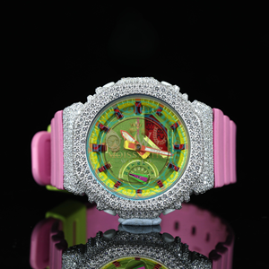 Montre analogique-numérique Bust Down avec lunette en moissanite VVS, bracelet en caoutchouc rose, boîtier rond, cadran pour femme, luxe et mode pour elle - Product Image 1