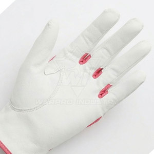 Soft Inner Lining Durable Sports Accessories Golf Gloves For Better Comfort <b>Grip</b> And Sweat <b>Control</b> During Play - Product Image 4