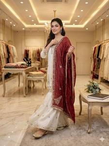 Conjunto de traje Sharara bordado para mujer con dupatta |   Colección de Ropa Étnica Festiva Blanca y Elegante - Product Image 2