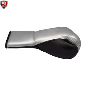 Guantes de Boxeo SUMROOS SI Negros y Dorados de Cuero con Correa de Muñeca Ajustable, Duraderos, Protectores y Cómodos, Diseño con Cordones - Product Image 5