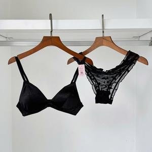 Ensemble soutien-gorge et culotte ultra-fins pour femmes, en dentelle respirante, provenant du Vietnam - Product Image 1