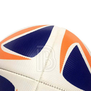 Ballon de rugby de qualité compétition, personnalisable avec votre nom de marque - Product Image 4