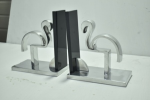 Juego de Sujetalibros Decorativos de Metal con Forma de Flamenco de la Mejor Calidad, con Base Resistente, para Decoración de Estanterías en el Hogar u Oficina, en Venta - Product Image 3