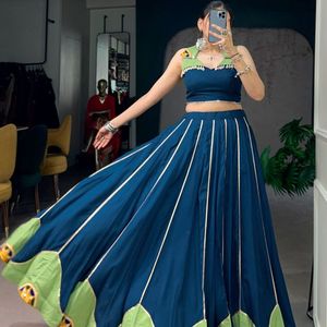 Élégant Lehenga Choli en Rayonne Premium pour Navratri avec Dentelle Miroir de Qualité Supérieure, Robe Traditionnelle Fabriquée par Royal Export - Product Image 4