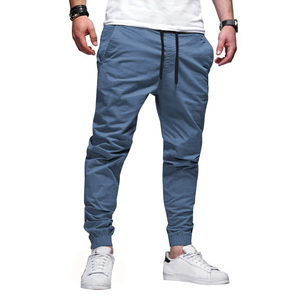 กางเกงคาร์โก้สีเขียวมะกอกสไตล์วินเทจสำหรับผู้ชายจาก Jimieson Apparel ทรงตรง มีกระเป๋าหลายช่อง ผลิตจากผ้าแคนวาสโพลีเอสเตอร์ 100% เอวยางยืด - Product Image 1