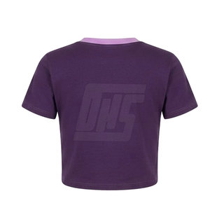 T-shirts courts pour femmes, style streetwear, tissu léger et doux, adaptés au sport, aux tenues décontractées et au style de mode quotidien. - Product Image 6