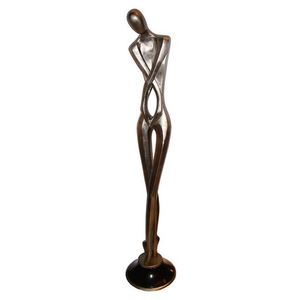 Escultura minimalista de aluminio fundido diseñada para espacios modernos con proporciones equilibradas y una expresión tranquila. - Product Image 6