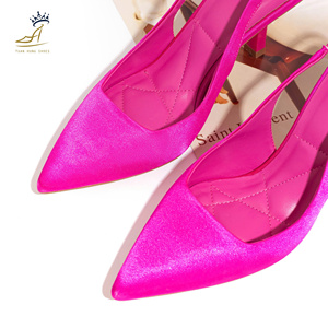 Chaussures pour femmes OEM/ODM, légères, respirantes, confortables, tendance, slingbacks avec talon aiguille de 7 cm, en papier PU et satin, embout Vibram - Product Image 4