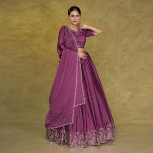 Lehenga Choli en satin georgette avec de raffinées broderies, jupe fluide, blouse élégante et dupatta à tombé doux - Product Image 1