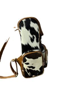 Trending Unisex Western White & Black Animal Fur Chest Bag Impermeable Cómoda correa de hombro Mochila de cuero de vaca de mano - Product Image 2