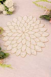 Set de table élégant fait main en polyester/coton, écologique et personnalisable, avec motifs floraux ivoire et feuilles, pour table à manger - Product Image 4