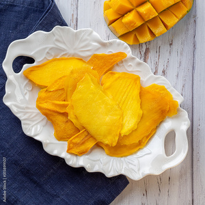 Mangue vietnamienne douce tranchée de haute qualité Mme Mary AD séchée au goût sucré - Product Image 2