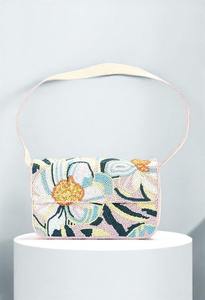 Magnifique sac à bandoulière brodé à la main avec des motifs floraux colorés, design élégant et artisanat traditionnel de qualité. - Product Image 2