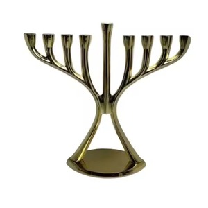 Candélabre en métal artisanal haut de gamme à 9 bras pour la maison, élégant, pour décoration intérieure - Product Image 4