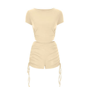 Ensembles de vêtements de sport pour femmes à séchage rapide, essentiels pour le yoga, le tennis et le fitness, avec logo personnalisé, comprenant un haut court dos nu, un soutien-gorge, un short ample et un short moulant uni - Product Image 6