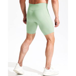 Shorts de compression pour hommes, conçus pour la performance, avec une coupe respirante et une gestion de l'humidité. - Product Image 5