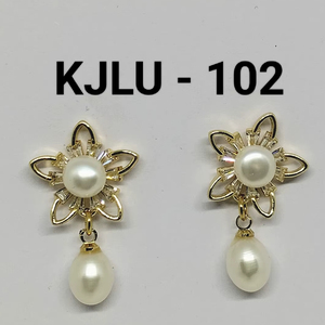 Boucles d'oreilles pendantes en perles d'eau douce, motif floral, plaquées or, en laiton anti-ternissement, pour femmes - Product Image 5