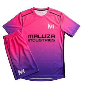 Conjunto de Uniforme de Fútbol Sublimado Personalizado, Transpirable, Tallas Grandes, Tejido de Malla de Secado Rápido, Camiseta y Pantalones Cortos de Fútbol, Personalizado para Equipos - Product Image 1