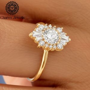 Bague de fiançailles unisexe en argent sterling plaqué or 22 carats avec moissanite taille coussin, sertie à griffes, certifiée IGI, 3 grammes, Charm_Jewells - Product Image 5