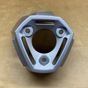 Protecteur arrière d'échappement d'origine pour SYM Maxsym 600 - 18328-L6C-010 (Argent S-877U) - Product Image 4