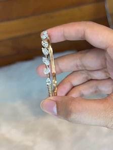 Pulsera Clásica con Diamantes Cultivados en Laboratorio de Corte Pera y Marquesa de 4 Quilates de Apricot Jewels |   Oro amarillo de 14 quilates certificado por IGI - Product Image 4