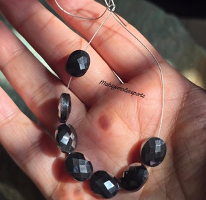 ลูกปัดมอยส์ซาไนต์สีดำทรงรี 7 เม็ด เกรด AAA แบบเจียระไนเหลี่ยม สำหรับทำเครื่องประดับมอยส์ซาไนต์ - Product Image 4