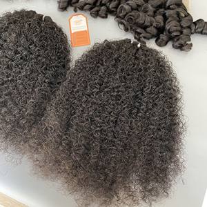 Vente en gros d'extensions de cheveux trame bouclée birmane de haute qualité, paquet de cheveux humains vierges non traités de couleur noire naturelle - Product Image 4