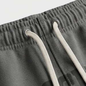 Shorts courts pour hommes 100% coton de haute qualité, effet délavé soleil, imprimé silicone, délavé à l'acide, style vintage tendance, coupe décontractée - Product Image 4